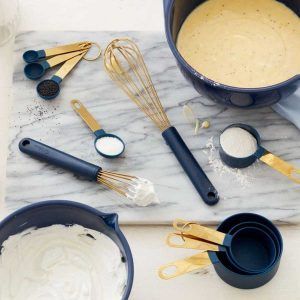 Tazas, Cucharas y Batidores set «Wilton»