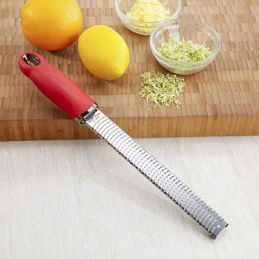 Rallador Zester Premium Series con mango rojo "Microplane" - Imagen 2